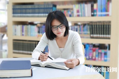 萍鄉(xiāng)電子工業(yè)學(xué)校2023年計(jì)算機(jī)網(wǎng)絡(luò)工程設(shè)計(jì)與施工專業(yè)招生簡(jiǎn)章